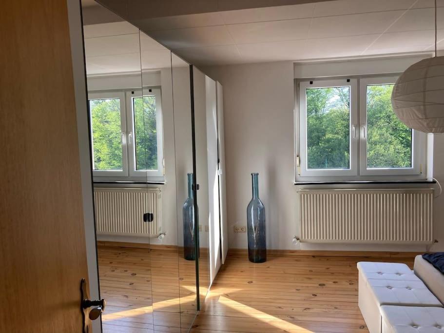 Sonnige Etagen-Wohnung, Alleinige Nutzung, Wasserbett ノインキルヒェン エクステリア 写真