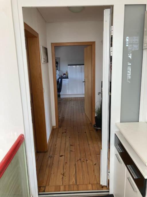 Sonnige Etagen-Wohnung, Alleinige Nutzung, Wasserbett ノインキルヒェン エクステリア 写真